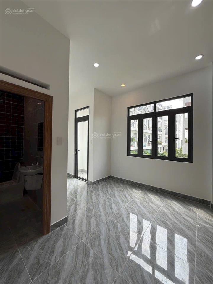 Nhà 1 lửng 1 lầu hẻm 10m sát ngã tư ga  gần nguyễn oanh gò vấp. dt. 5m x 11m  giá tốt