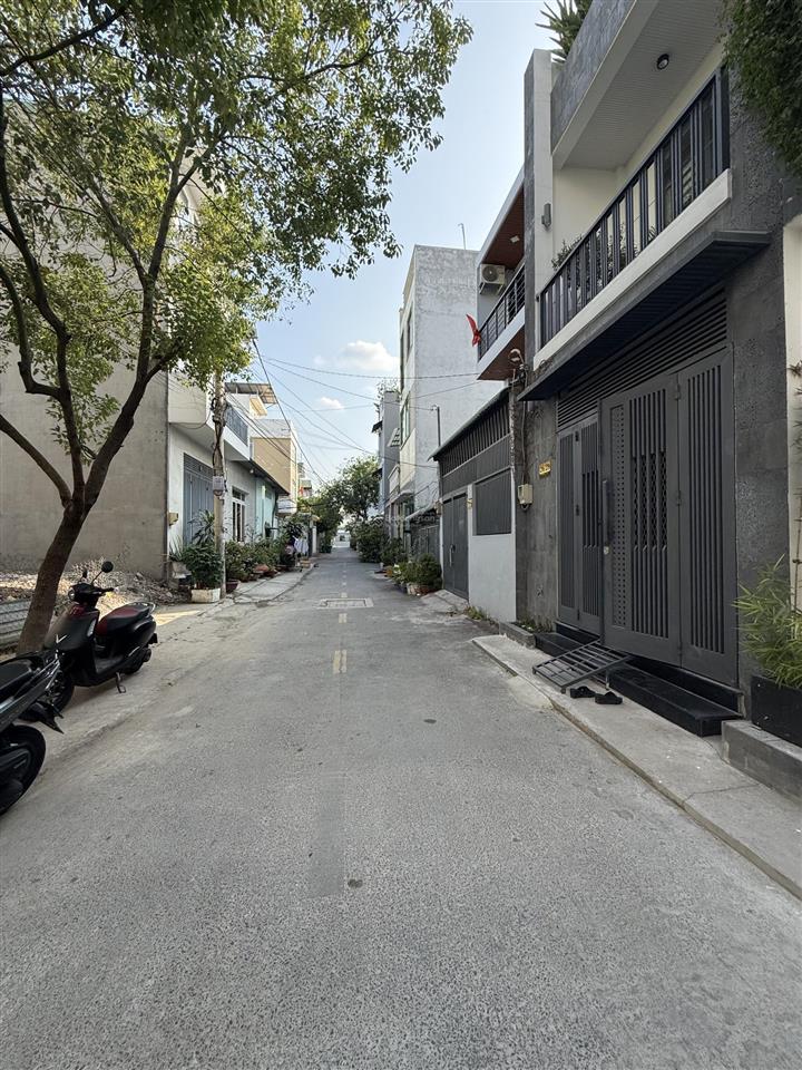 Nhà 1 lửng 1 lầu hẻm 10m sát ngã tư ga  gần nguyễn oanh gò vấp. dt. 5m x 11m  giá tốt