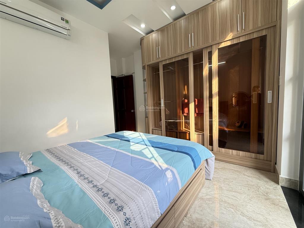 Nhà 2 lầu hẻm 8m tl19  sát chợ cầu đồng  ngã tư ga. dt. 4m x 14m  khu vip vạn xuân. giá tốt