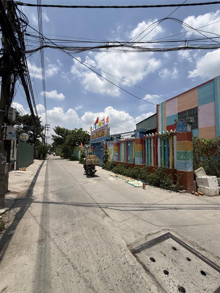 Đất 4m x 20m 75m2 thổ.hẻm thông 8m gần mt hà huy giáp  ngã tư ga. giá rất tốt  có 2 lô liền kề.