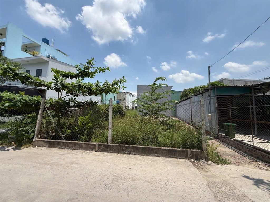 Đất 4m x 20m 75m2 thổ.hẻm thông 8m gần mt hà huy giáp  ngã tư ga. giá rất tốt  có 2 lô liền kề.
