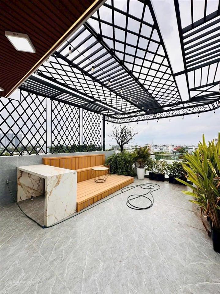 Nhà xây mới 1 lửng 3 lầu full nt cao cấp.hẻm 1 trục 8m sát ngã tư ga. 4.5m x 14m  giá tốt nhất kv