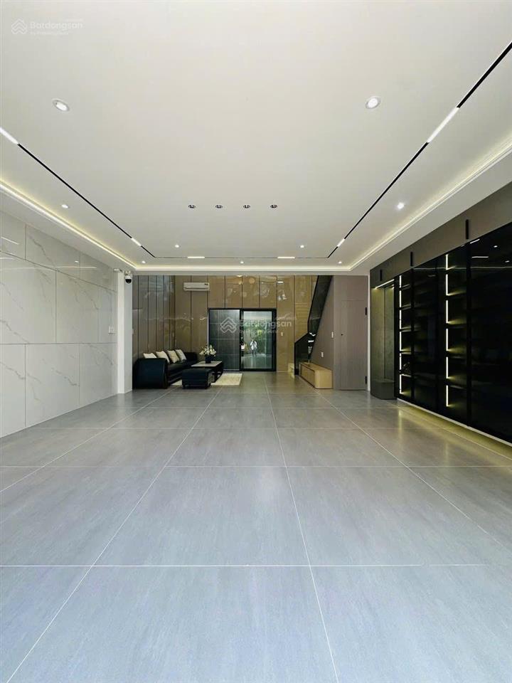 Giảm 700 triệu.nhà phố cao cấp hẻm 8m gần hà huy giáp  ngã tư ga.1 lửng 3 lầu.5.5m x 11m full nt