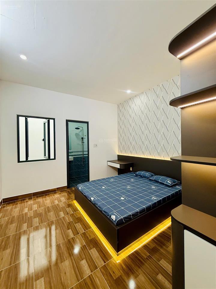 Nhà 2 lầu. 4m x 19m  hẻm 8m vào 1 trục tô ngọc vân  gần ngã tư ga  giáp thống nhất gò vấp. vip