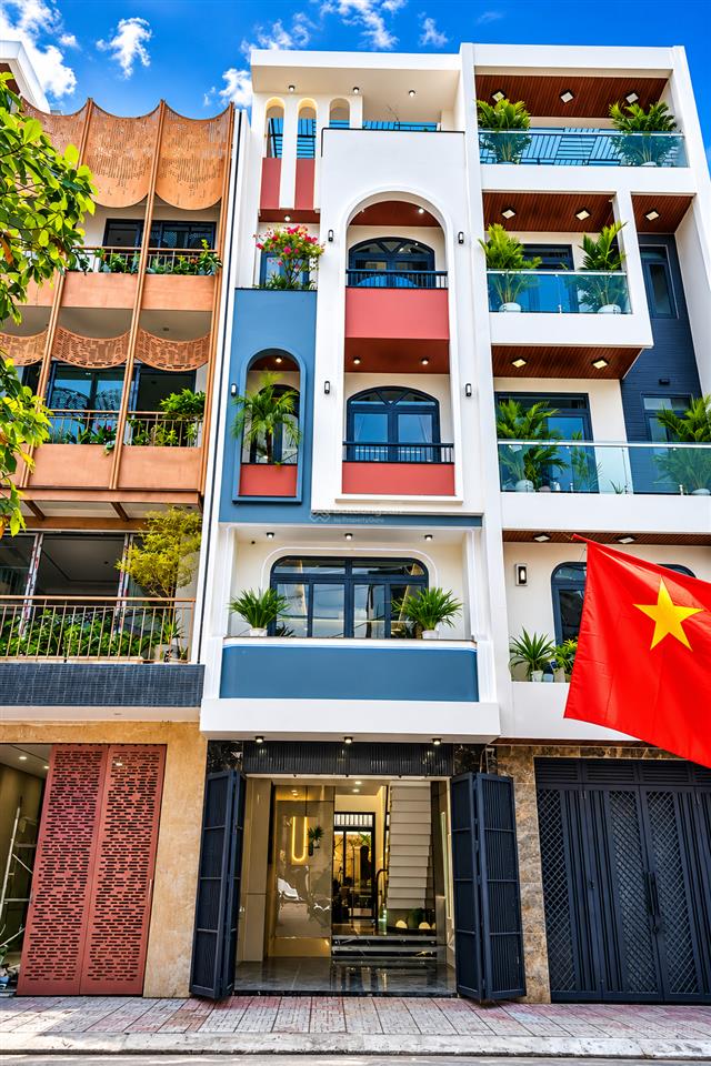 Giảm giá 900 triệu.nhà phố thang máy cao cấp 4m x 19m.hẻm 10m vào 1 trục tx25  ngã tư ga  giá tôt