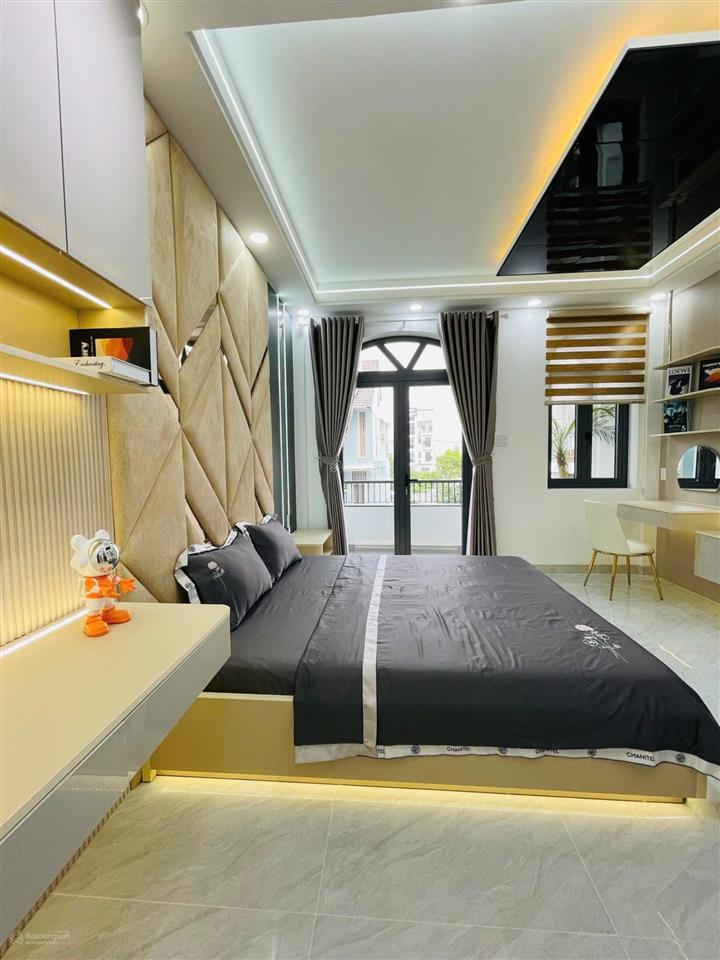 Giảm giá 900 triệu.nhà phố thang máy cao cấp 4m x 19m.hẻm 10m vào 1 trục tx25  ngã tư ga  giá tôt