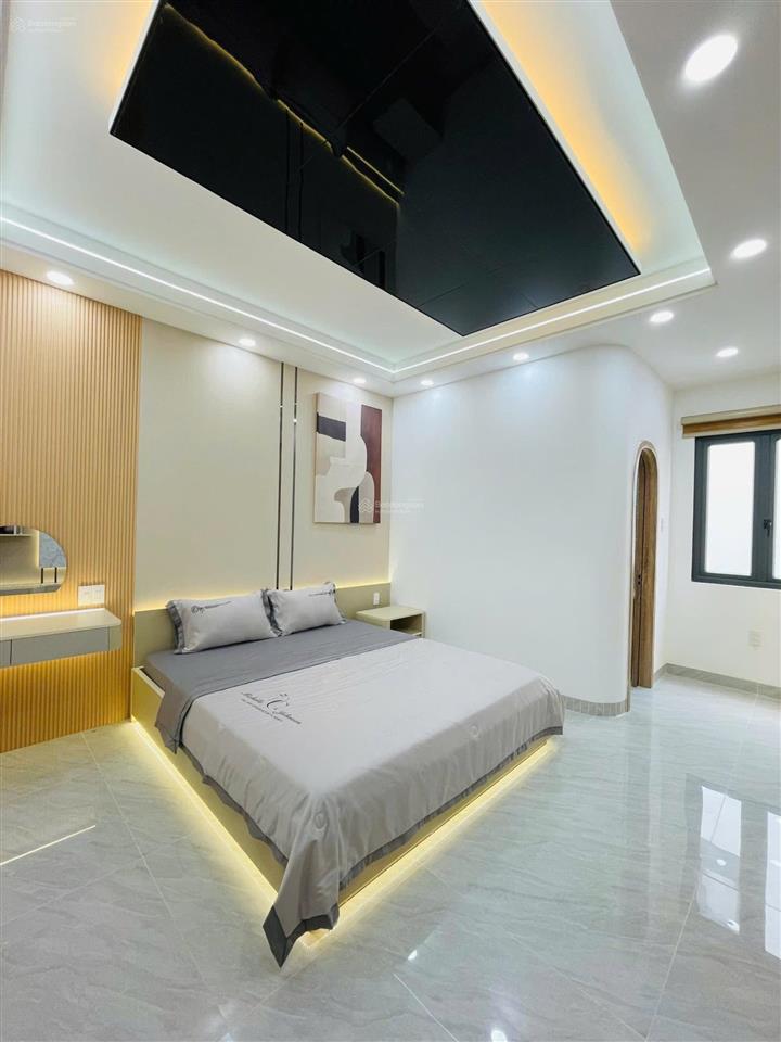 Giảm giá 900 triệu.nhà phố thang máy cao cấp 4m x 19m.hẻm 10m vào 1 trục tx25  ngã tư ga  giá tôt