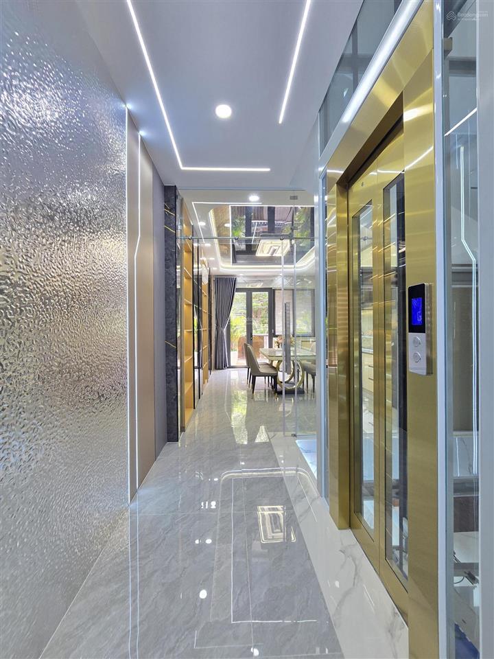 Giảm 600 triệu.nhà phố + thang máy cao cấp hẻm thông 8m hà huy giáp  ngã tư ga.dt.4m x 20m .vip