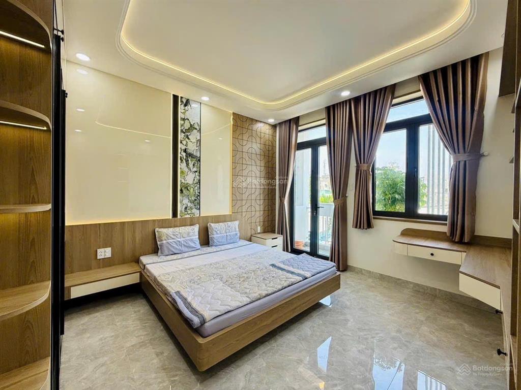 Nhà 2 lầu xây mới hẻm 6m. 4m x 19m  gần hà huy giáp  ngã tư ga  gần chợ đường. giá tốt khu