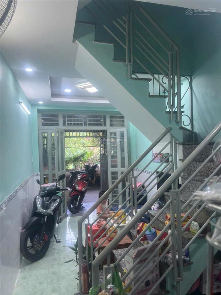 Bán nhà giá rẻ đường hà huy giáp, phường thới an, quận 12 cũ đúc một trệt, một lầu