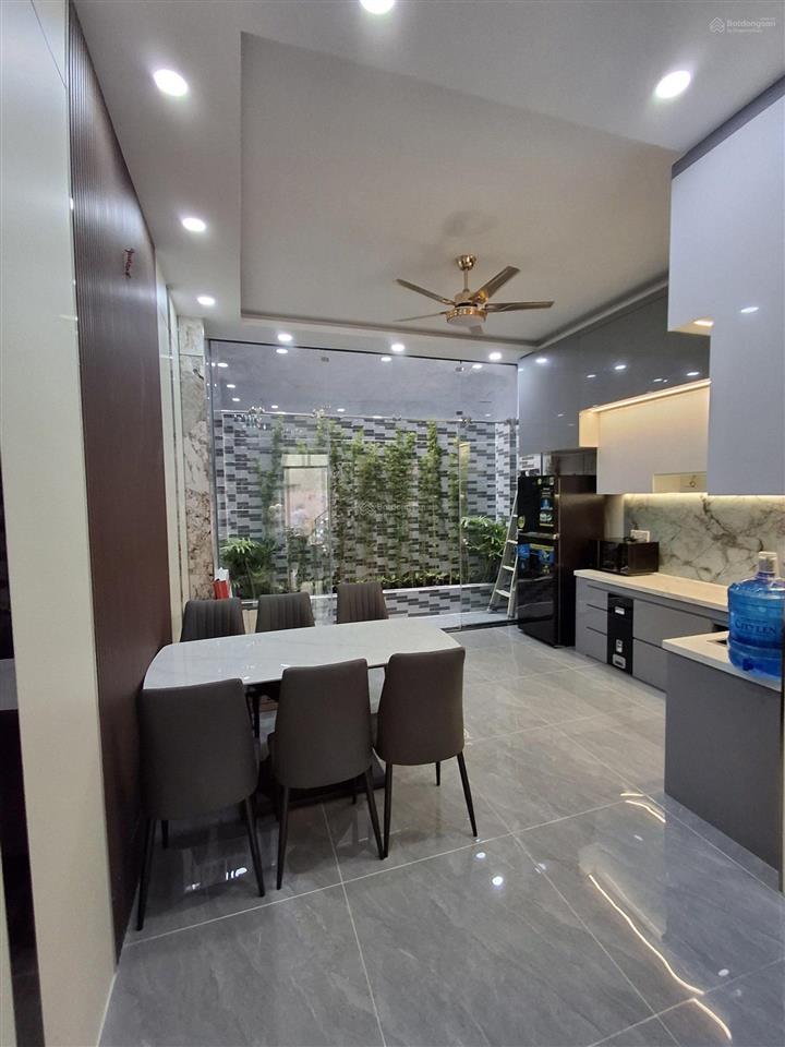 Bán nhà 117/ phạm văn đồng p 3 gò vấp. dt 55m2. giá 9,3 tỷ 0985 243 ***