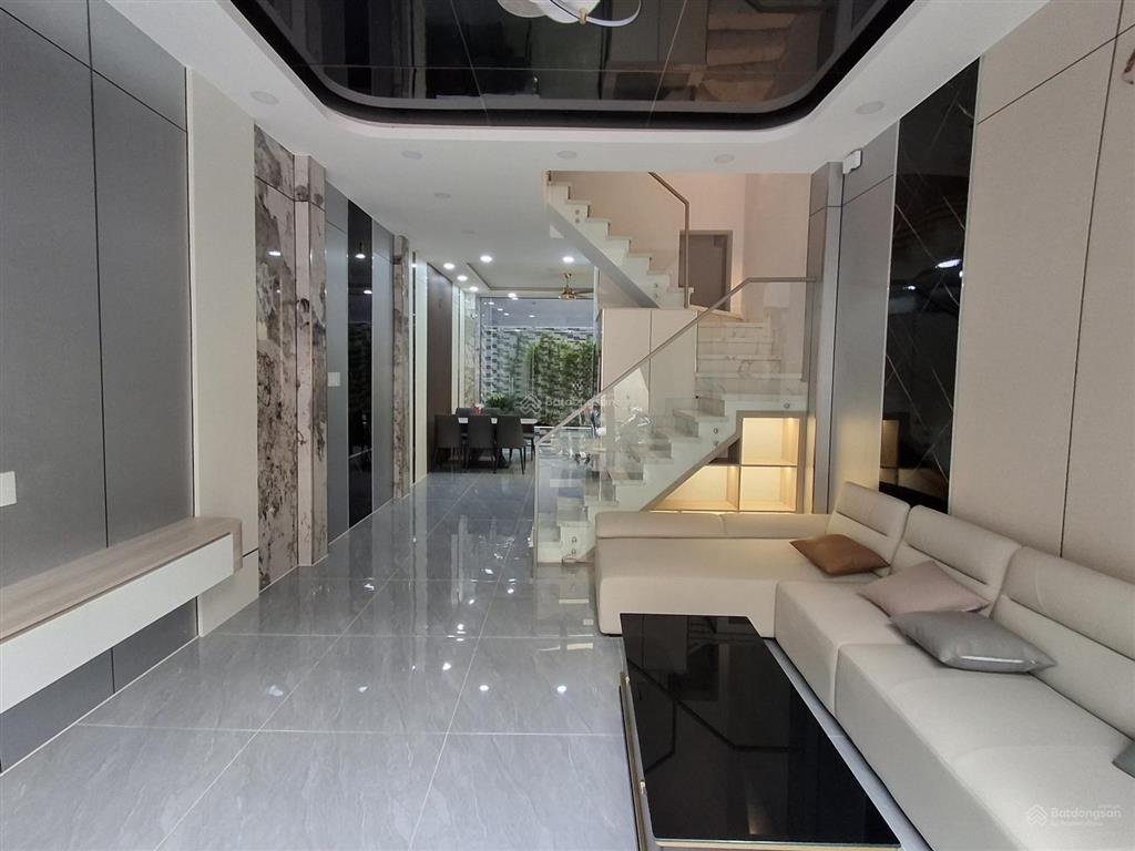 Bán nhà 117/ phạm văn đồng p 3 gò vấp. dt 55m2. giá 9,3 tỷ 0985 243 ***