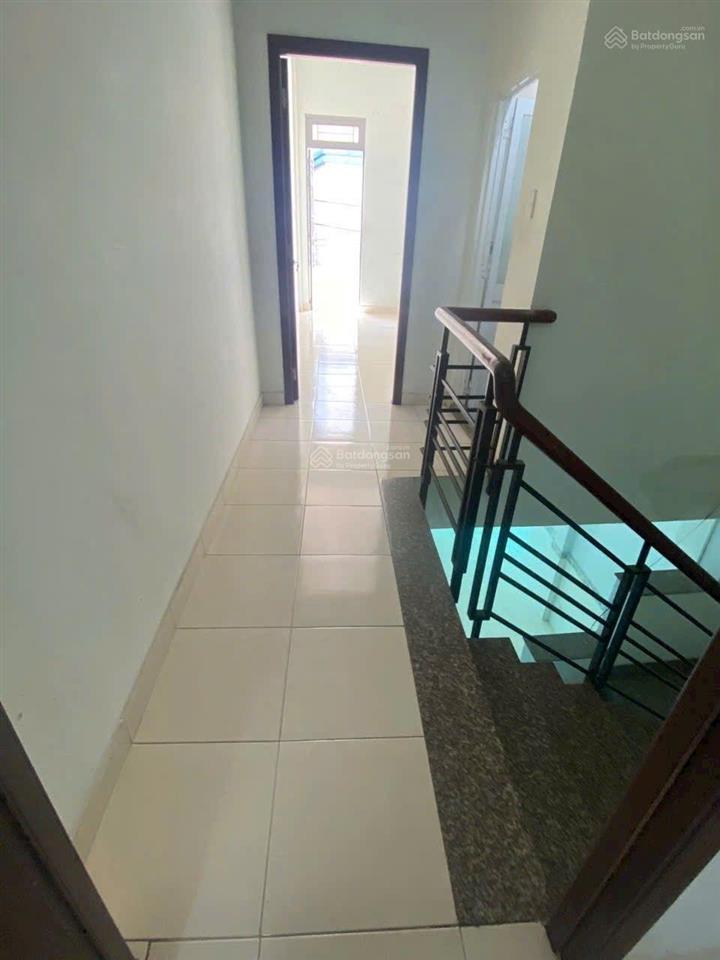 Cho nhà 55/ nguyễn văn công phường 3 gò vấp. giá 12 triệu. 0985 243 ***