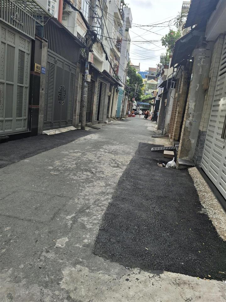 Cho nhà 55/ nguyễn văn công phường 3 gò vấp. giá 12 triệu. 0985 243 ***