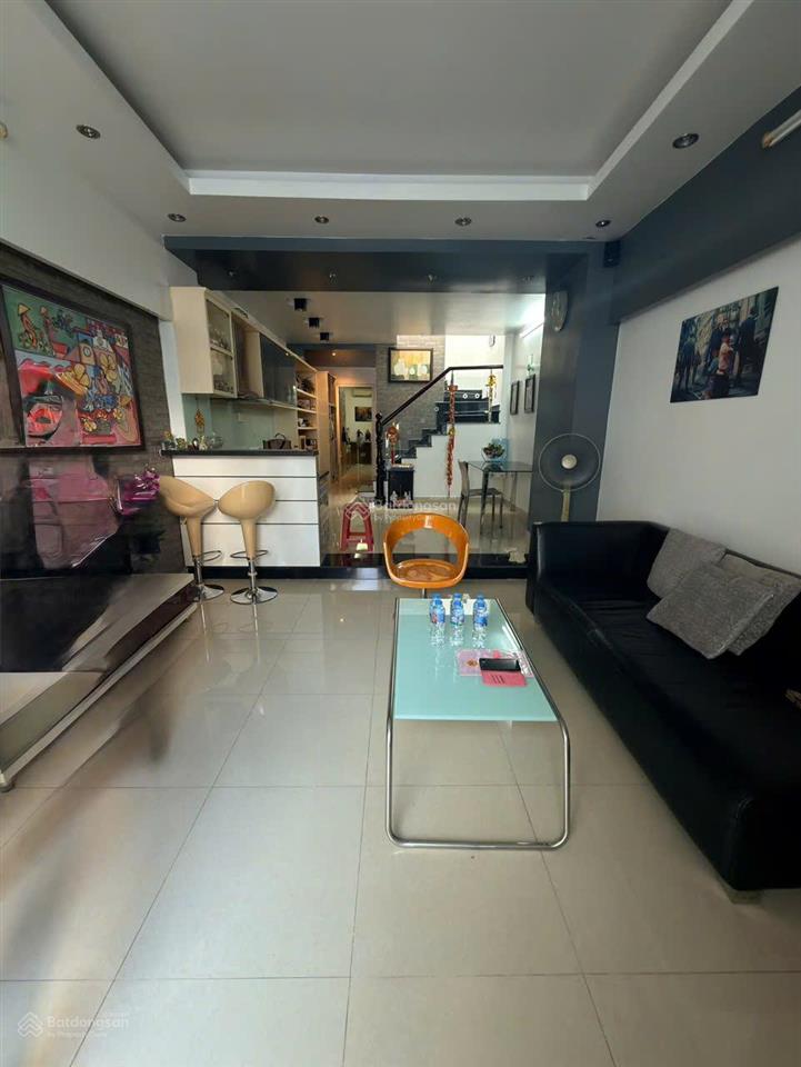 Cần bán gấp nhà chính chủ diên tích 83m2 giá rẻ