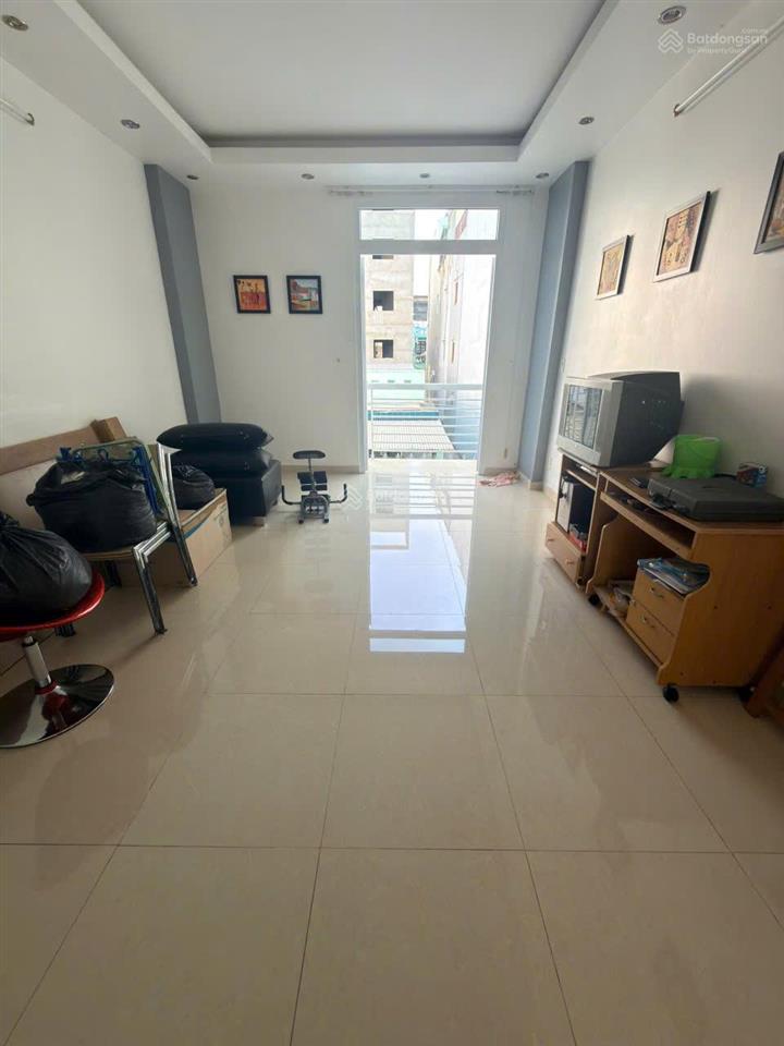 Cần bán gấp nhà chính chủ diên tích 83m2 giá rẻ