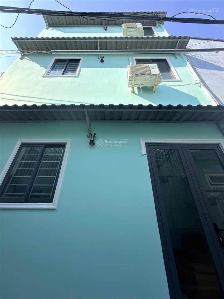 Cần bán gấp nhà đẹp đúc 3 lầu giá rẻ  chính chủ