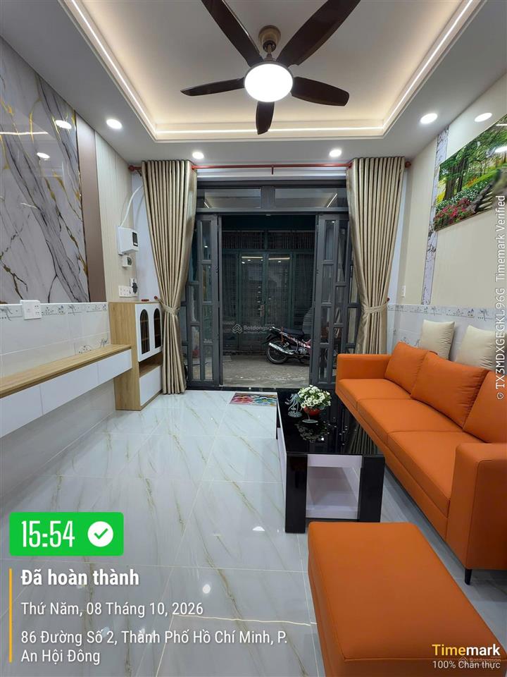 Nhà đẹp  vị trí đẹp  4 phòng  chính chủ cần bán gấp