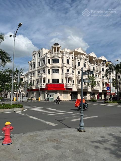 Cho thuê căn nhà đường số 3  góc 2 mt  đối diện quảng trường cityland  giá 120tr/tháng