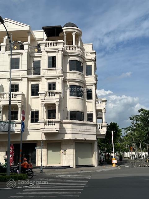 Cho thuê căn nhà đường số 3  góc 2 mt  đối diện quảng trường cityland  giá 120tr/tháng