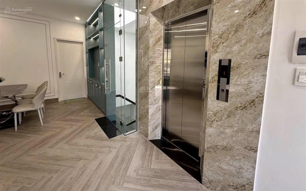 Bán nhà 4 tầng vị trí kinh doanh sở hữu khuôn đất vàng 6x20 120m2 dòng tiền 4060tr tại lotte mart