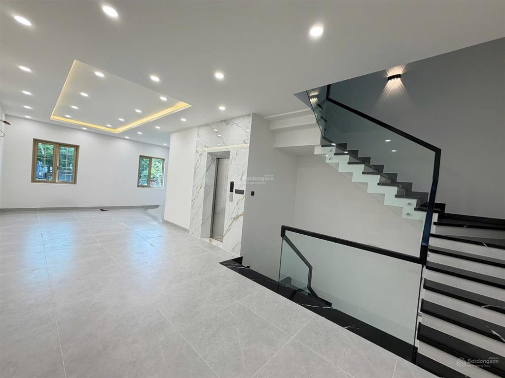 Bán nhà 4 tầng vị trí kinh doanh sở hữu khuôn đất vàng 6x20 120m2 dòng tiền 4060tr tại lotte mart