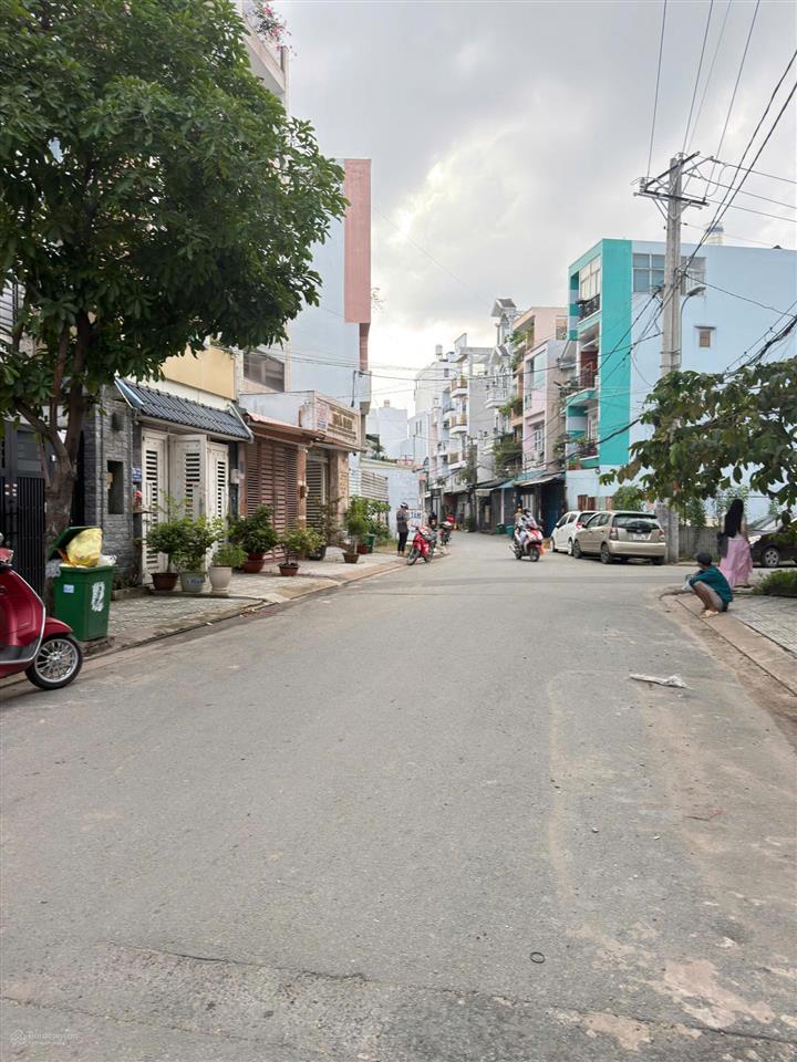 Bán nhà 4 phòng ngủ thiết kế hiện đại vip khu gò vấp, diện tích 76m2 giá chào 16,8 tỷ