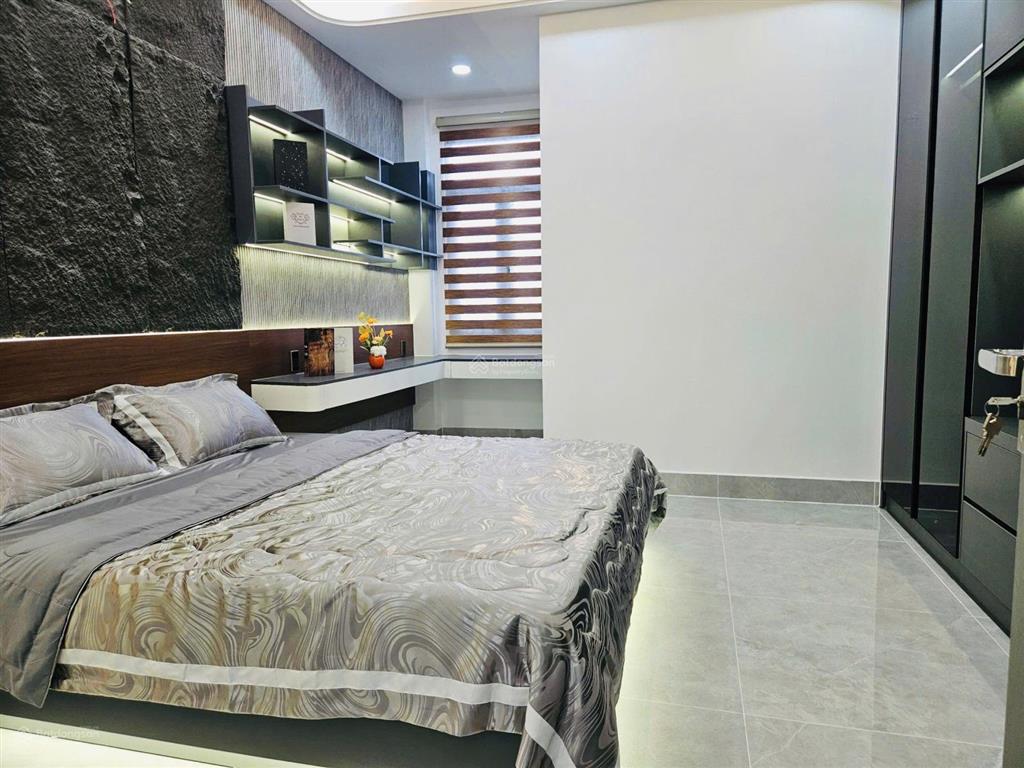 Bán nhà 4 phòng ngủ thiết kế hiện đại vip khu gò vấp, diện tích 76m2 giá chào 16,8 tỷ