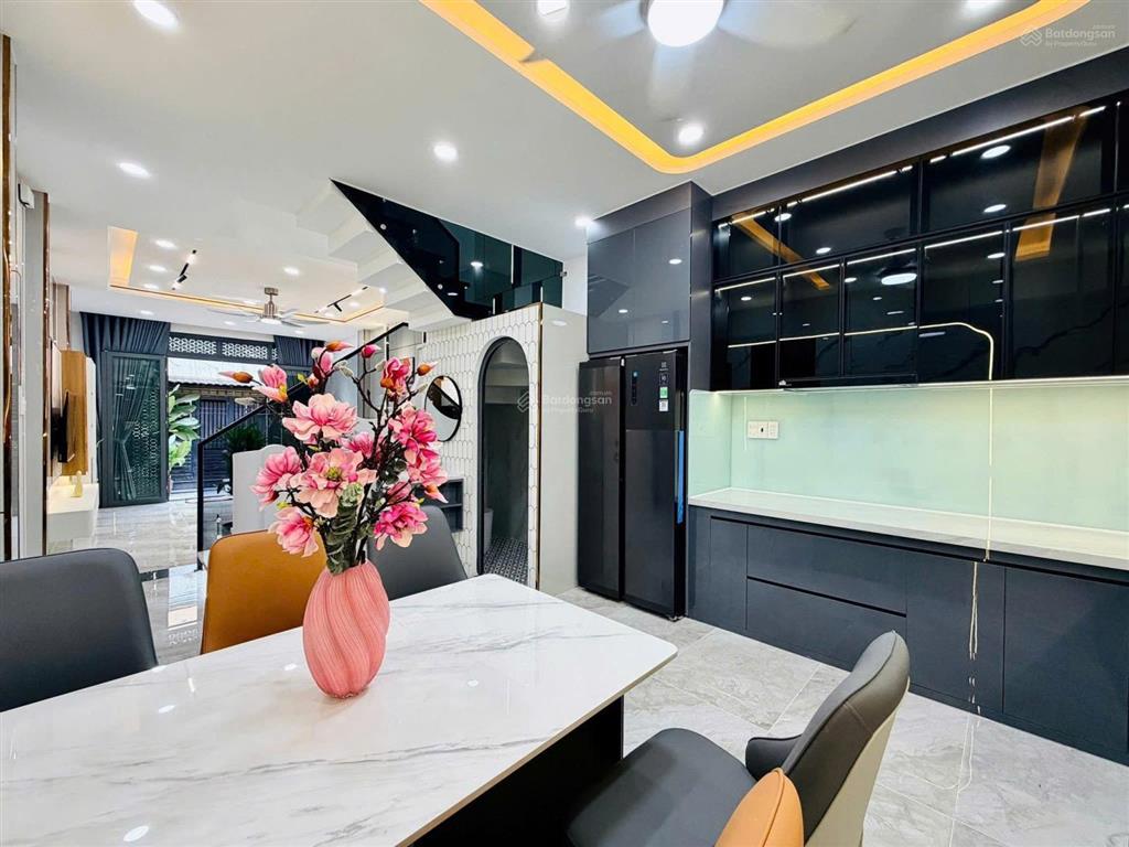Chủ thiện chí bán nhà mới xây 1 trệt  2 lầu hxh phường 14 gò vấp giá 7,4 tỷ có thương lượng