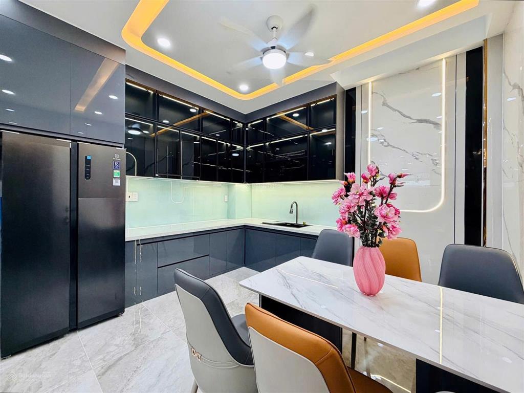Chủ thiện chí bán nhà mới xây 1 trệt  2 lầu hxh phường 14 gò vấp giá 7,4 tỷ có thương lượng