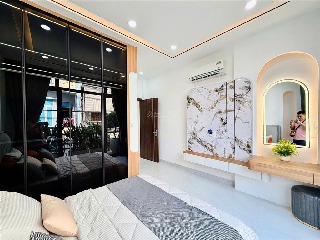 Chủ thiện chí bán nhà mới xây 1 trệt  2 lầu hxh phường 14 gò vấp giá 7,4 tỷ có thương lượng
