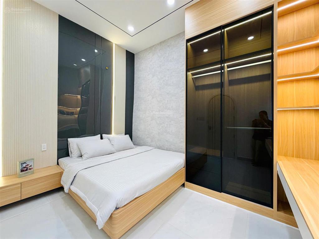 Siêu phẩm mới toanh  nhà đẹp 4x10m, full nội thất cao cấp gò vấp