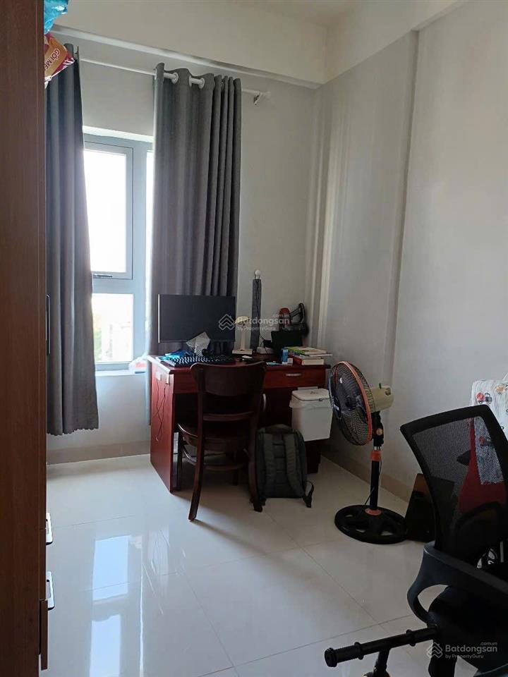 Cần bán gấp căn hộ chung cư sài gòn có.op , dt 57 m2 gồm 2 phòng ngủ,1 vệ sinh giá 3 ty230