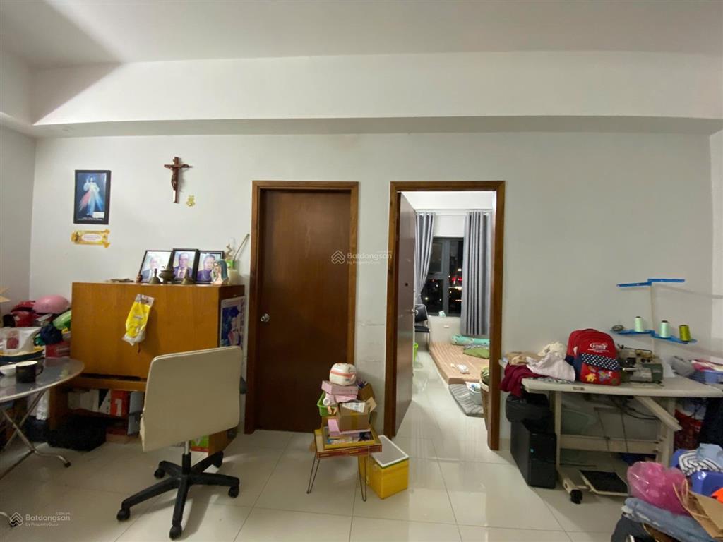 Cần bán gấp căn hộ chung cư sài gòn có.op , dt 57 m2 gồm 2 phòng ngủ,1 vệ sinh giá 3 ty230