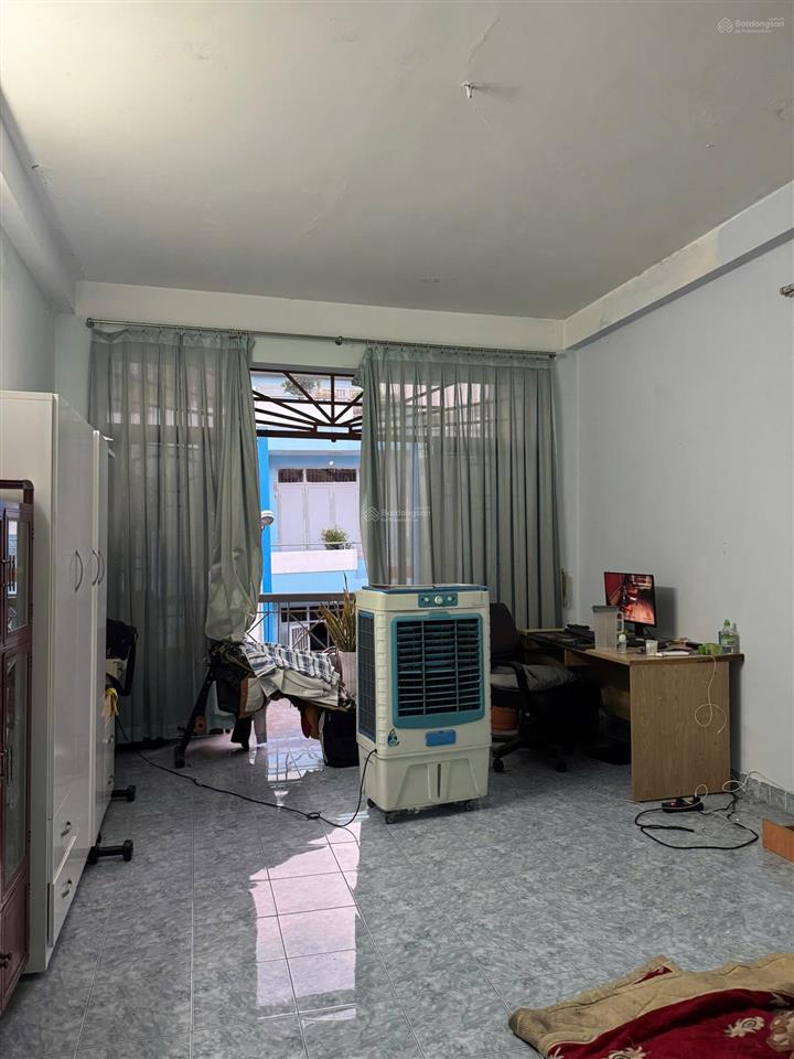 Bán nhà ngay trục tòa án 416, đường dương quảng hàm, dt 4x15, 60m2, 4pn, 4wc, giá 10 tỷ 7
