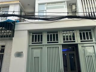 Bán nhà mặt phố dt 4x15 tại đường số 4, thuộc dương quảng hàm, 8,6 tỷ, 60m2, giá ưu đãi chỉ với
