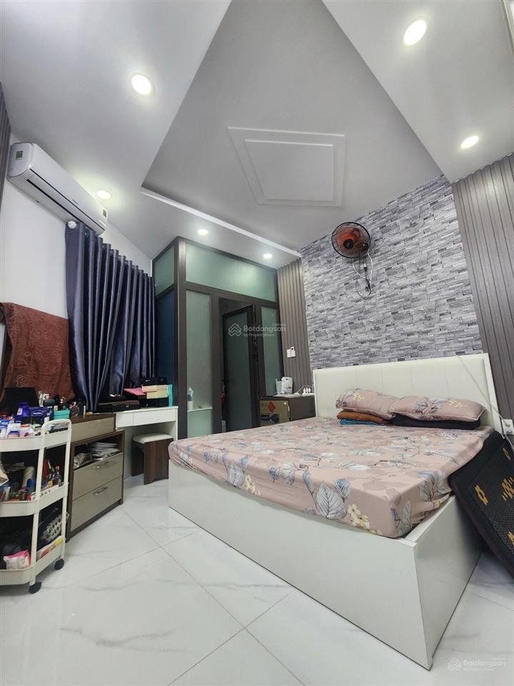 Bán gấp nhà mới 2 mặt tiền hẻm xe hơi tân quý trệt lửng 3 lầu giá chỉ 8.8 tỷ  0938 507 ***