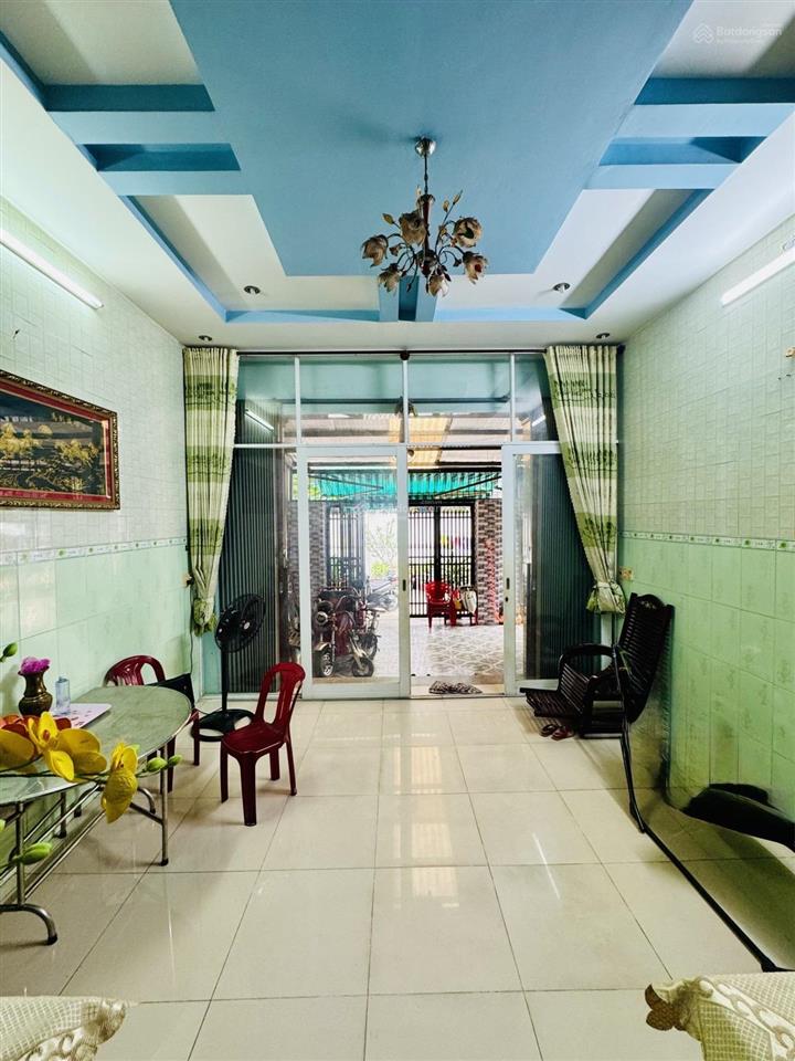 Bán gấp nhà 93m2 1 trệt 1 lầu hẻm xe hơi ngay lê trọng tấn giá chỉ 7.9 tỷ thương lượng  093850717
