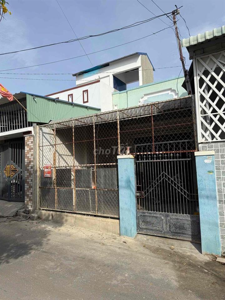 Kẹt tiền bán gấp nhà cấp 4