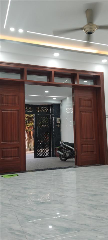 Bán nhà mặt tiền gần trần văn mười 5m x 22m đúc 1 lầu