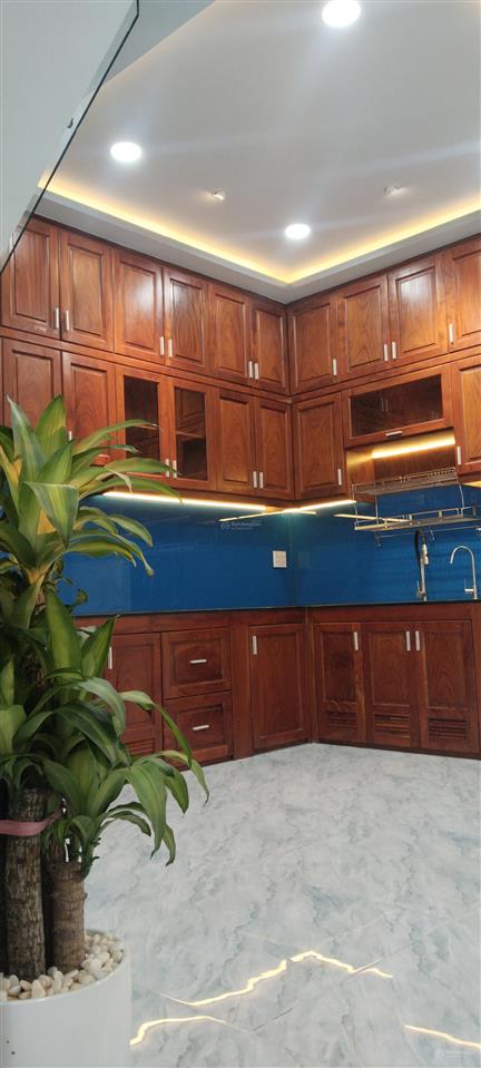 Bán nhà mặt tiền gần trần văn mười 5m x 22m đúc 1 lầu