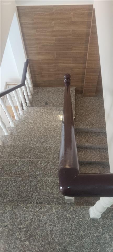 Bán nhà đúc 1 lầu 4m x 16m gần ủy ban xã xuân thới đông hóc môn