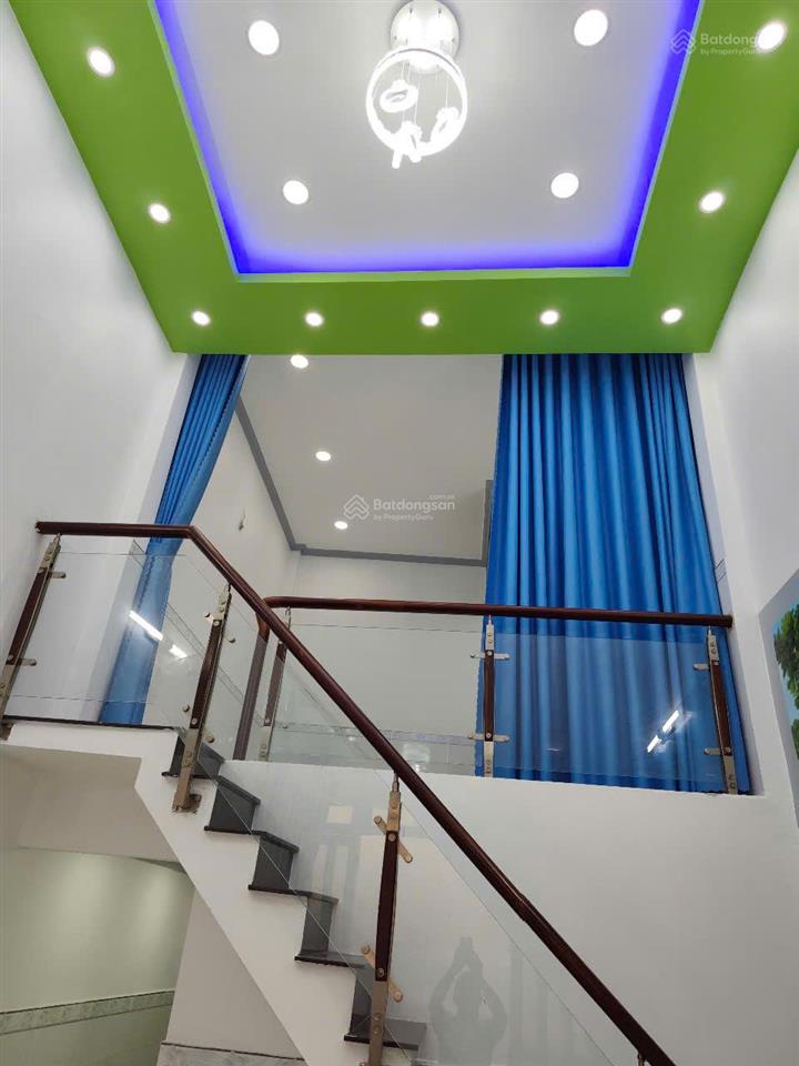 Nhà đúc lửng giá tốt gần ubnd xã xuân thới đông hóc môn 4m x 8m