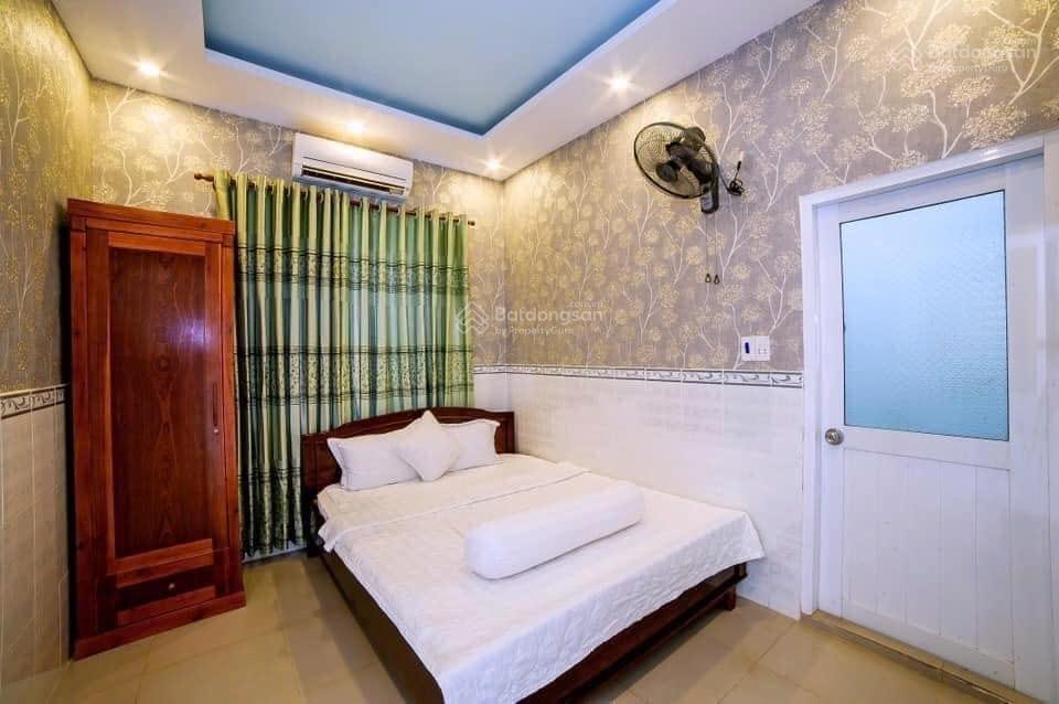 Cho thuê cụm biệt thự sinh thái khép kín 4200m2 giá 120 triệu/th