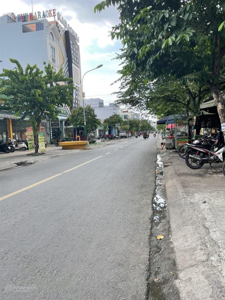 Cần cho thuê gấp căn nhà mặt tiền đường song hành, p. tân hưng thuận, q.12, dt 4,5 x 17 có gác