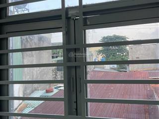 Cần cho thuê gấp căn nhà xã bà điểm, huyện hóc môn, 1 trệt, cấp 4, giá 3,2 tr