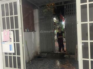 Cần bán gấp căn nhà p. đông hưng thuận, q. 12, dt 3m x 7m, 1 trệt, 1 lầu giá 2,25 tỷ