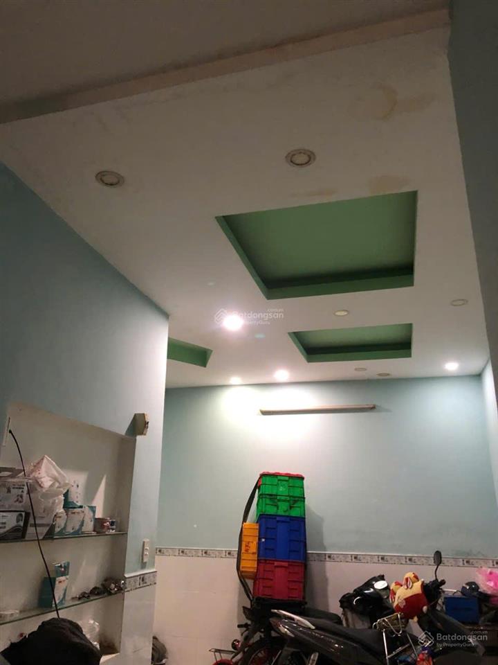 Cần bán gấp căn nhà tân xuân, hóc môn, dt 4m x 11m, 1 trệt, 1 lầu giá 1,9 tỷ