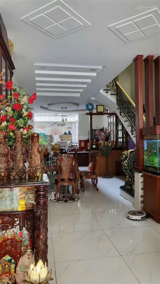 Cần bán gấp căn nhà mặt tiền đường khu dự án an sương, p đht, q.12, dt 4,5m x 20m, 3 lầu giá 15 tỷ