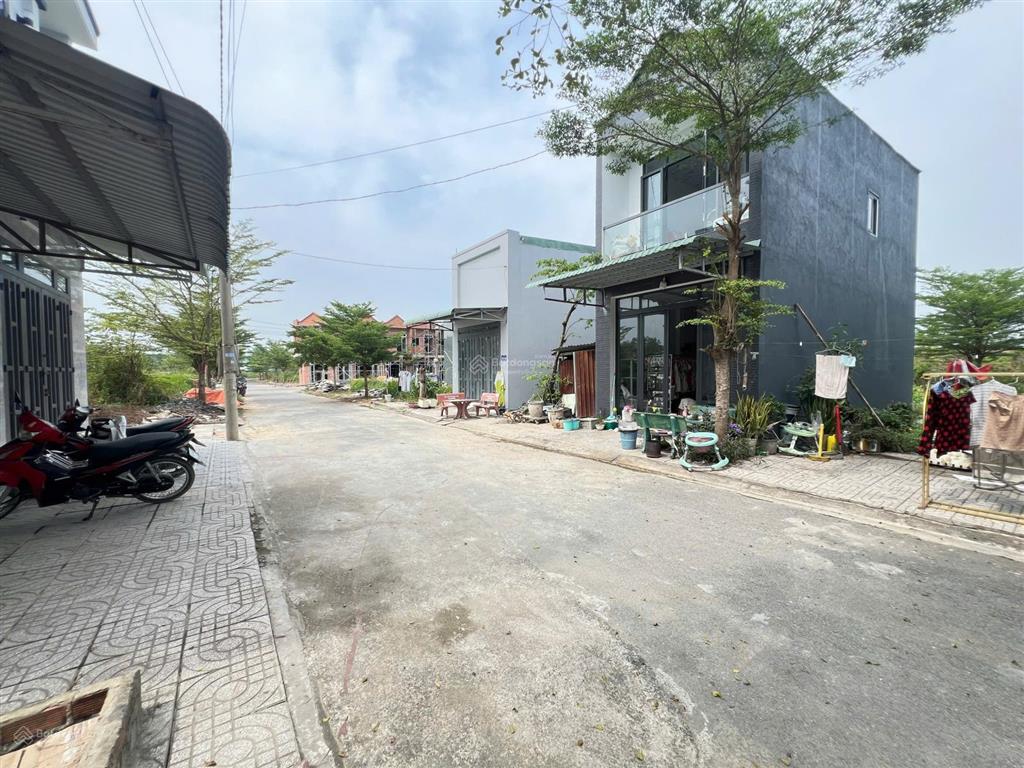 Bán đất trong khu cn thới hòa long an 960 tr/ 85m2 sổ hồng 100% giá rẻ nhất trong khu